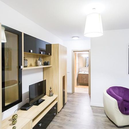 Unique Hotel Apartments Grand Residence Yaş Dış mekan fotoğraf