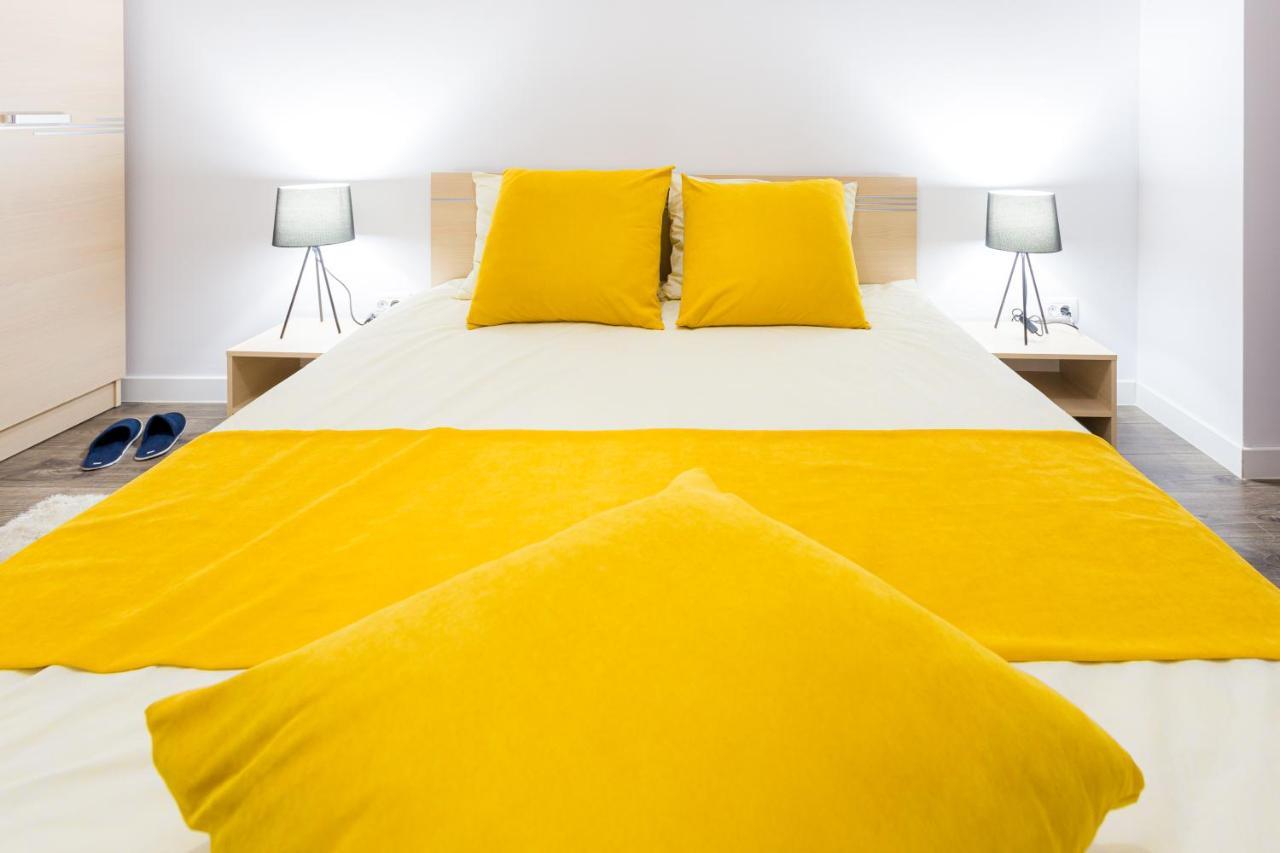 Unique Hotel Apartments Grand Residence Yaş Dış mekan fotoğraf